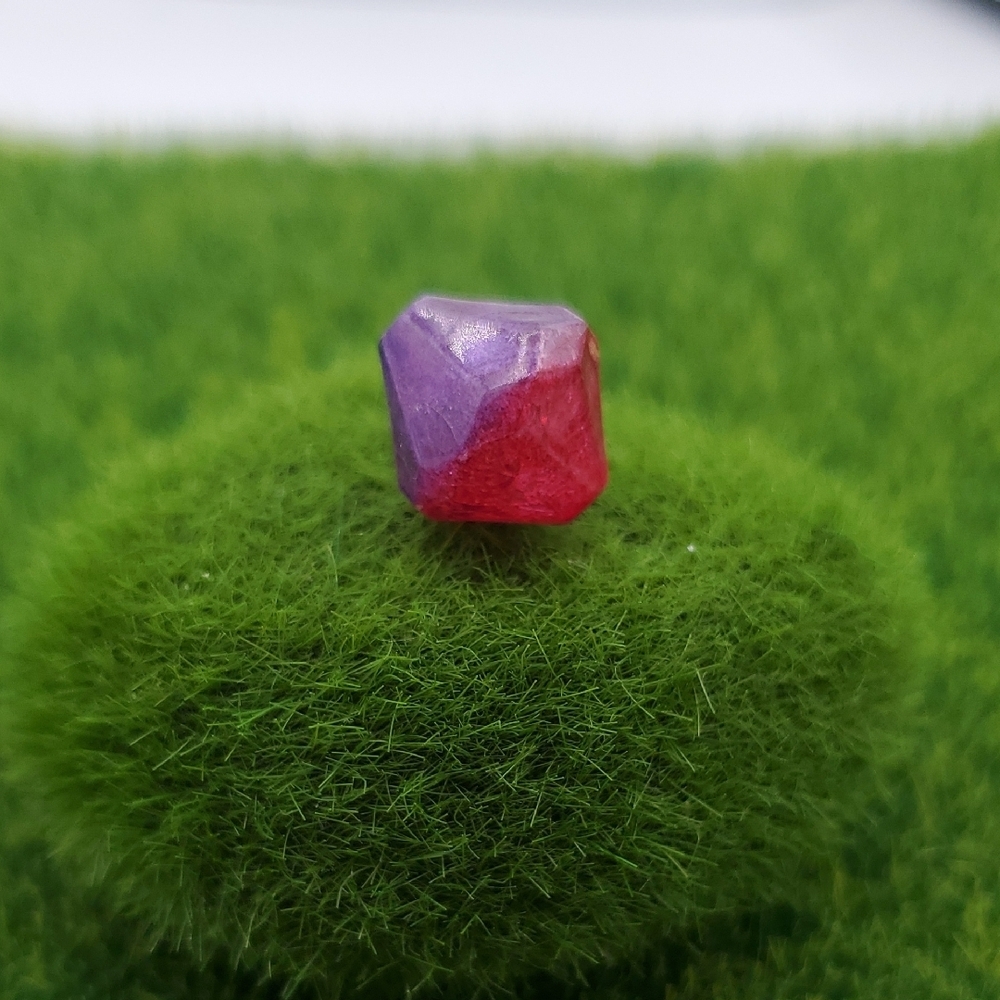 Red and‎ Purple Melt Bead P319